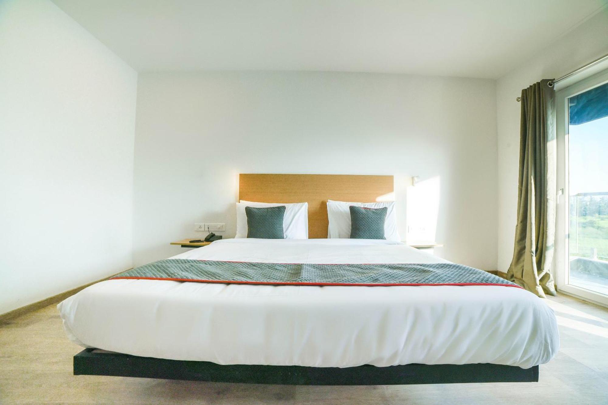 Townhouse 211 Laguna Ecr Near Juhu Beach Chennai Zewnętrze zdjęcie